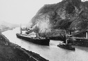 Primer viaje a través del Canal de Panamá el 15 de agosto de 1914