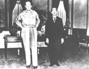 HIROHITO Y MACARTHUR